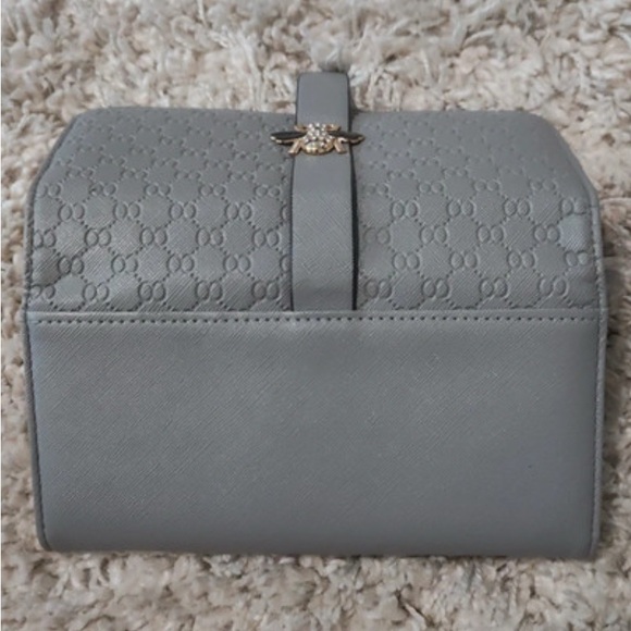 Bi-Fold Wallet - Picture 5 of 8